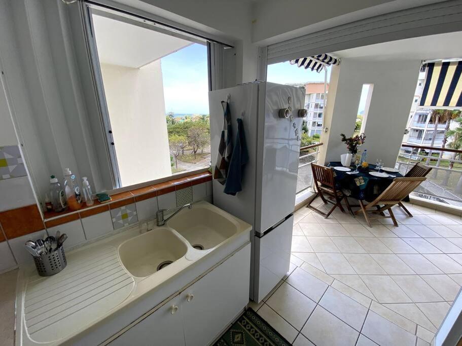 Appartement - Vue Mer Et Montagne Сент-Люс Екстер'єр фото